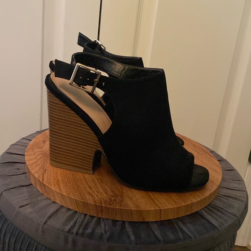 Black suede heels
